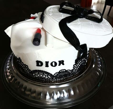 dior's desserts cake.